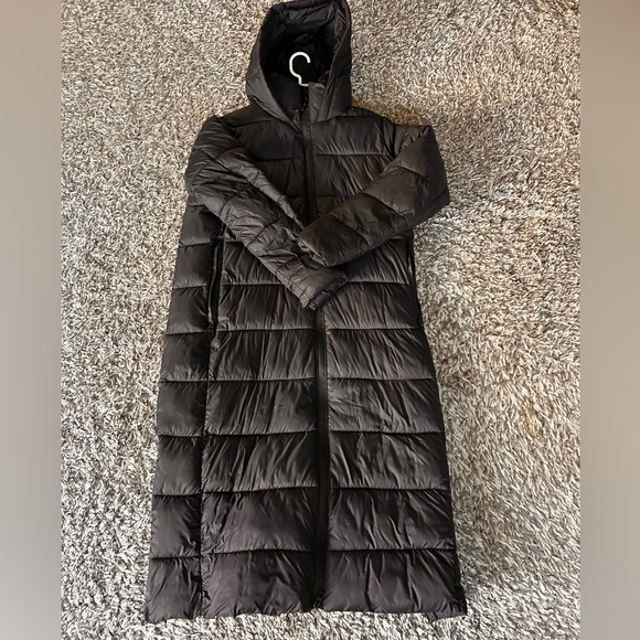 Zara ‘packable quilted coat’ - Picture 2 of 4